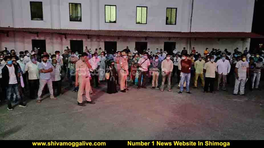 140420 Que For Pass during lockdown 1