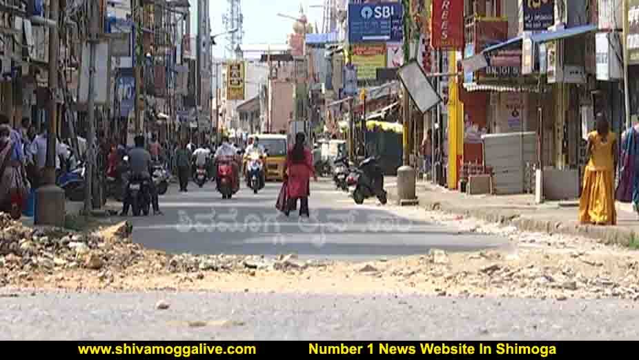 270420 Gandhi Bazaar Reopen After Corona Lockdown 1