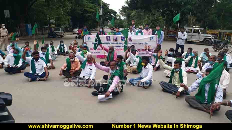 200620 Farmers Block Road in Shimoga 1