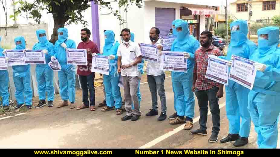 250720 NSUI Protest in Shimoga 1
