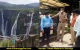 270820 Shimoga SP Warns Tourists in Jog Falls 1