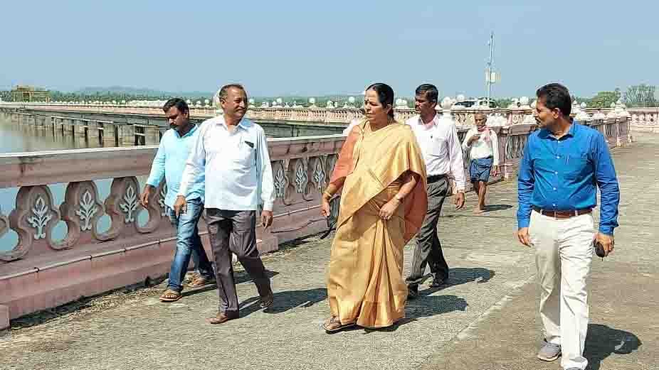 220121 Pavithra Ramaiah visit Tunga Dam 1