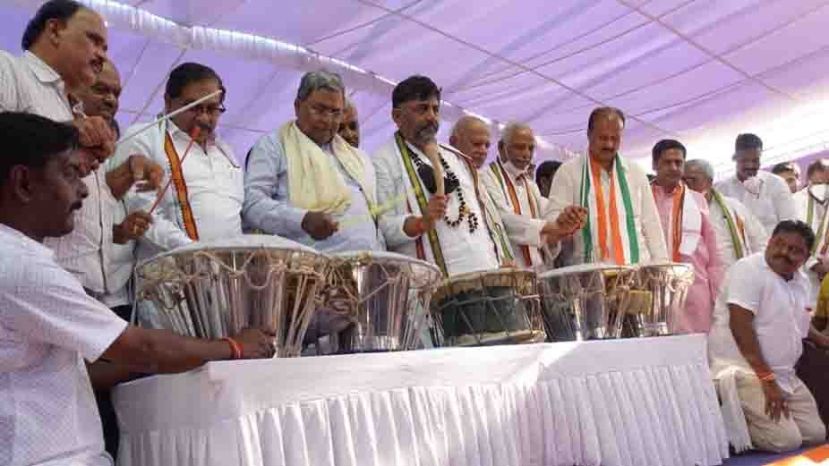 140321 Siddaramaiah and DK Shivakumar at Shimoga 1