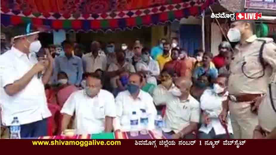 300621 Ripponpete Protes By Locals Against Bar 1