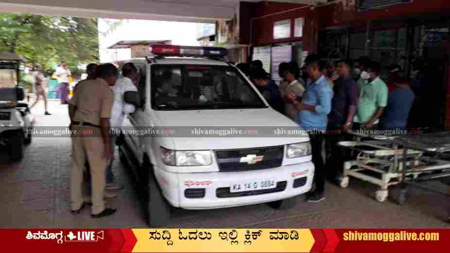 BREAKING NEWS | ಶಿವಮೊಗ್ಗದಲ್ಲಿ ಪೊಲೀಸ್ ಸಿಬ್ಬಂದಿ ಎದೆಗೆ ಚಾಕು ಇರಿತ