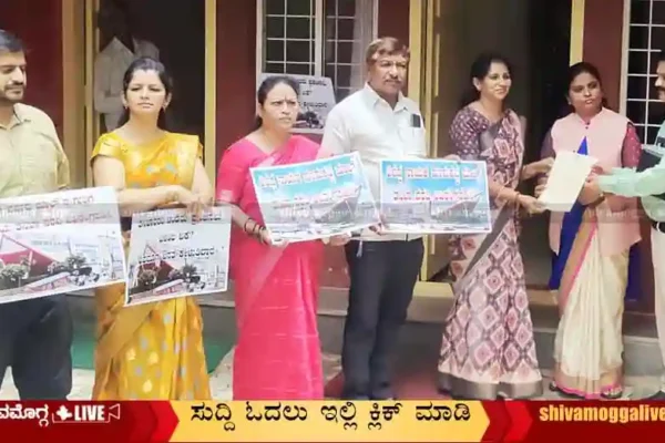 Congress-Corporators-protest-in-Front-of-Mayor-Office