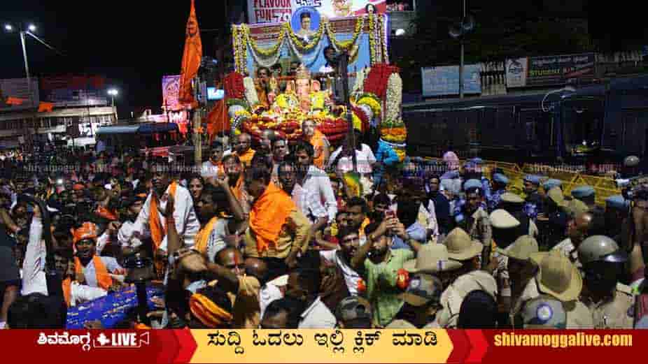 Hindu-Mahasabha-Procession-at-AA-Circle