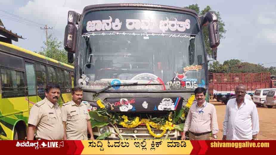 RTO-seized-private-bus-sagara
