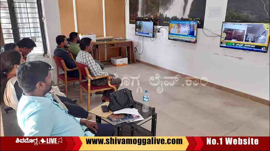 Election-Commission-eye-on-news-channels-in-Shimoga