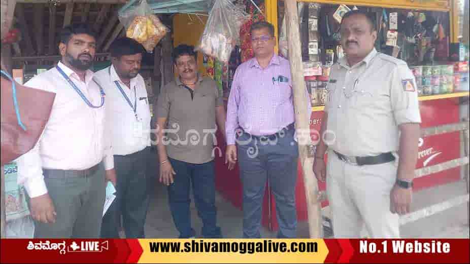 Cotpa-Act-Raid-in-Shimoga-Hole-bus-stop-and-near-sahyadri-college