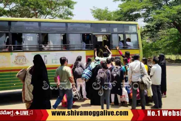 Passangers-wait-for-two-hours-in-Sagara-KSRTC-Bus-Stand