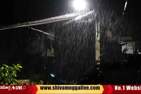 night-rain-in-shimoga