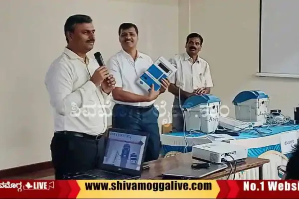 Electronic-Voting-machine-training-in-Shimoga-for-officials