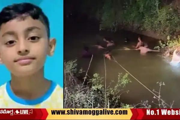 Anaveri-Bhadra-Canal-search-by-local-swimmers-and-experts