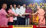 BJP-Yuva-Morcha-workers-offer-pooja-at-Chandragutti-temple