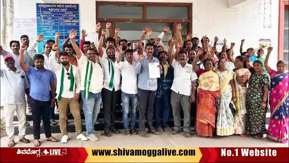 120724 vinobanagara shivalaya vendors protest jds
