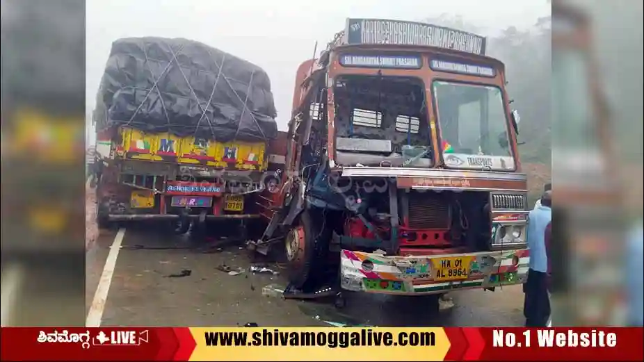 trucks-mishap-in-hulikal-ghat-at-hosanagara.