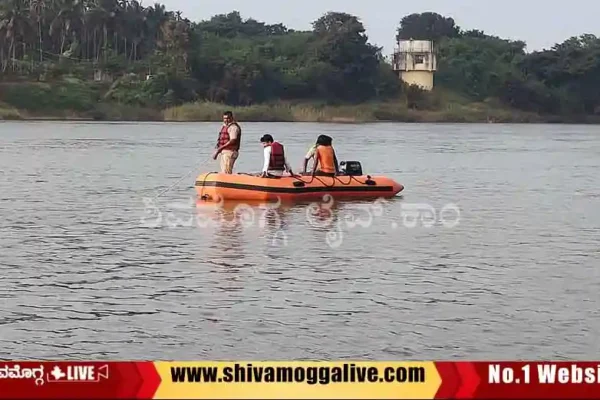 -Bhadrapura-tunga-river-emergency-rescue-team.