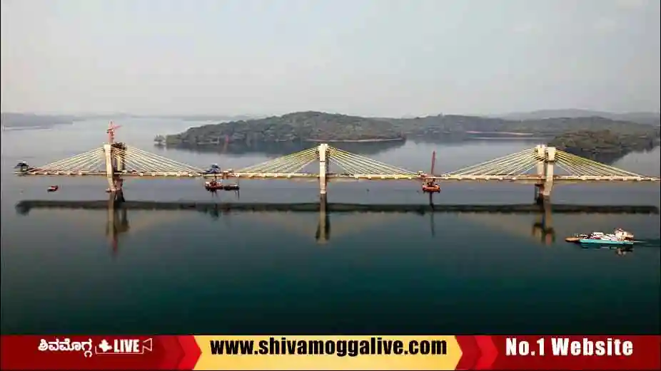 Sigandur-Bridge-work-photo