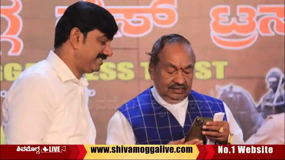 KS-Eshwarappa-with-e-vishwas.