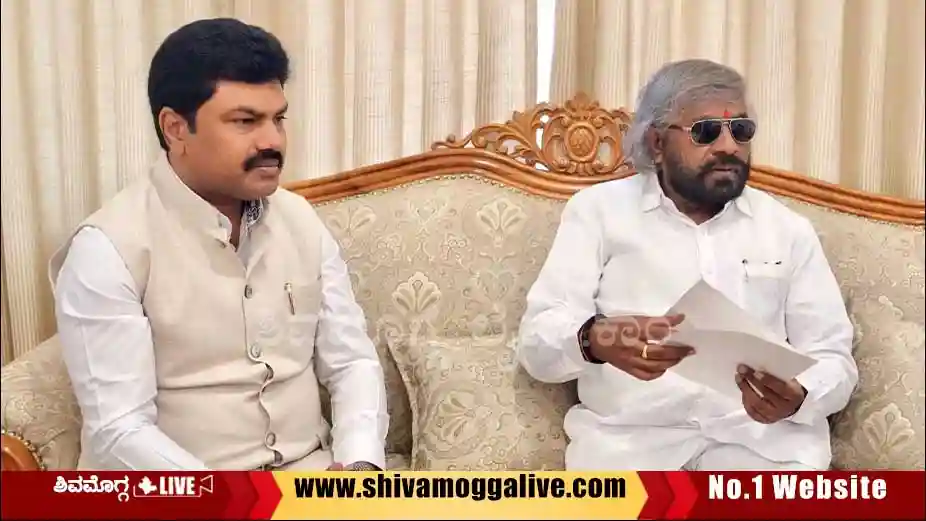 BY-Raghavendra-meets-forest-minister-Eshwar-Khandre