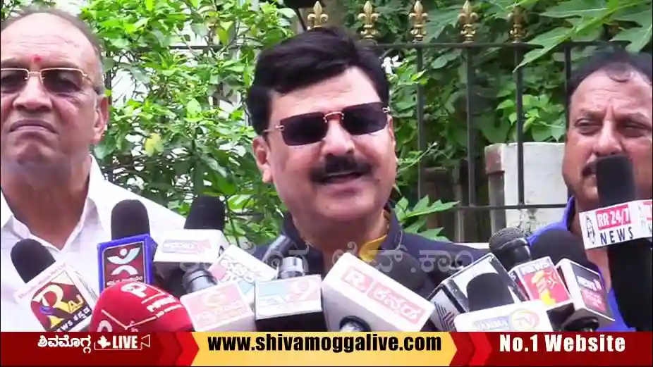 ‘ಆಗ ಬೀದಿ ರಂಪಾಟ ಮಾಡಿದ್ದ ಬಿಜೆಪಿ ನಾಯಕರ ಬಾಯಿ ಈಗ ಒಣಗಿ ಹೋಗಿದೆಯೇ?ʼ, ಬೇಳೂರು ಗರಂ 4 Beluru-Gopalakrishna-Speaks-to-media-about-BJP-Leaders