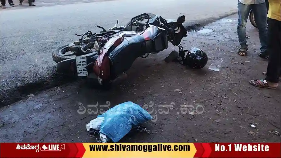bike-mishap-at-ripponpete-School-principal-succumbed.