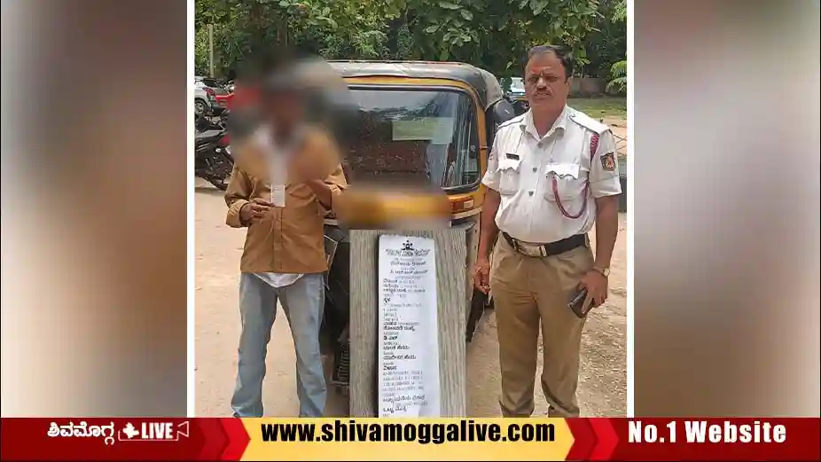 Traffic-police-fine-auto-driver