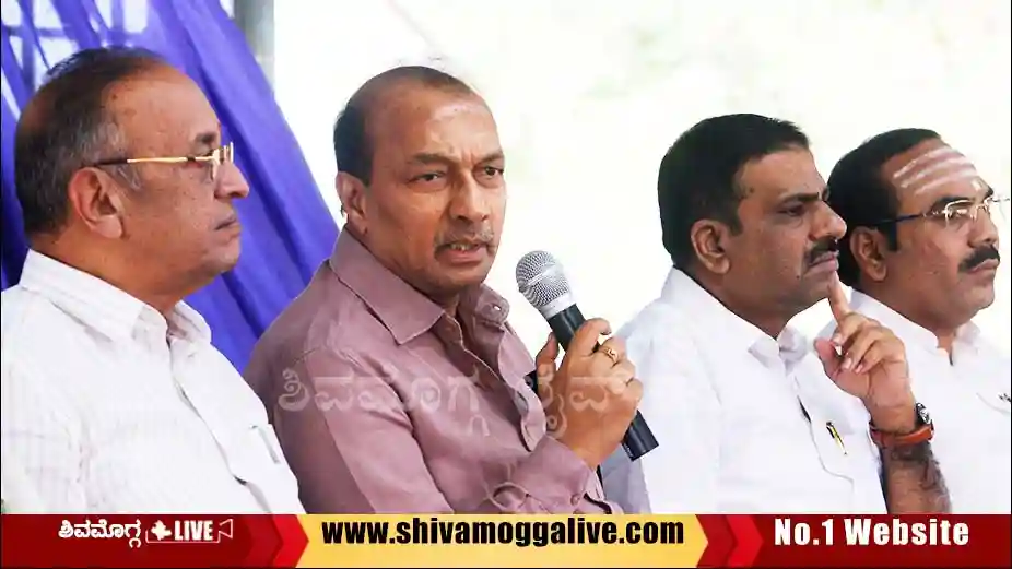 RM-Manjunatha-Gowda-Press-meet-in-DCC-Bank2