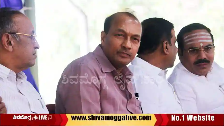 RM-Manjunatha-Gowda-Press-meet-in-DCC-Bank