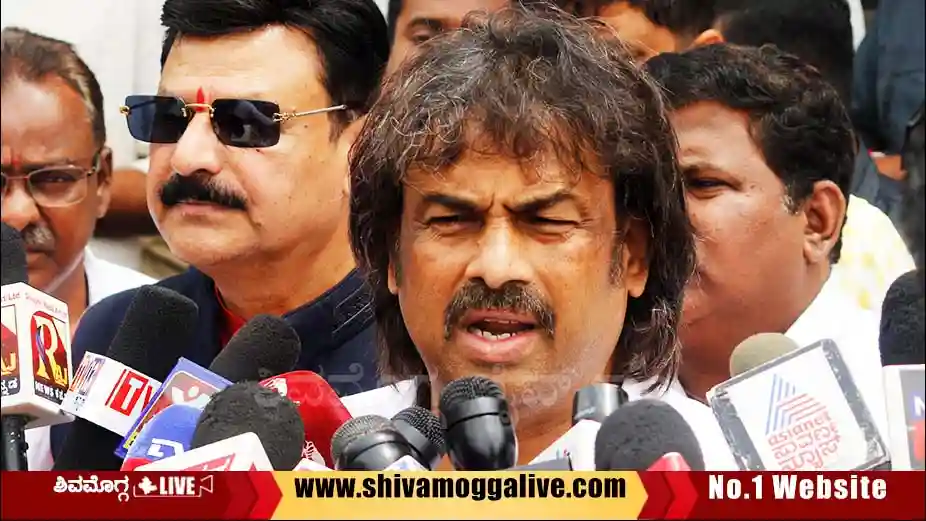 270925 Minister Madhu Bangarappa speaks to media in shimoga