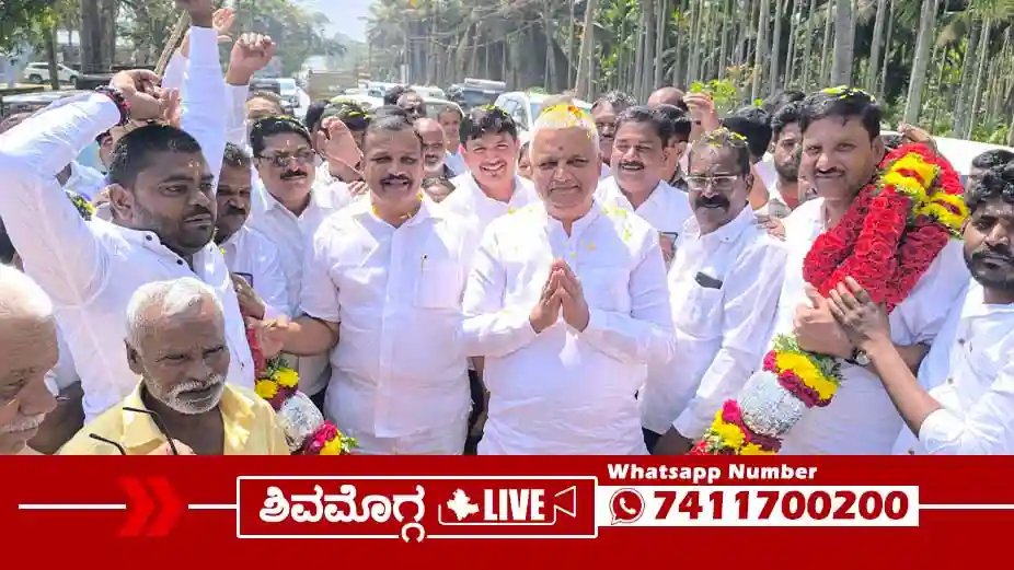 bk-sangameshwara-and-bs-ganesh-at-aralihalli-in-bhadravathi