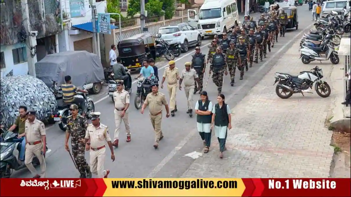 Doddapete-Police-Route-march-in-Shimoga-City
