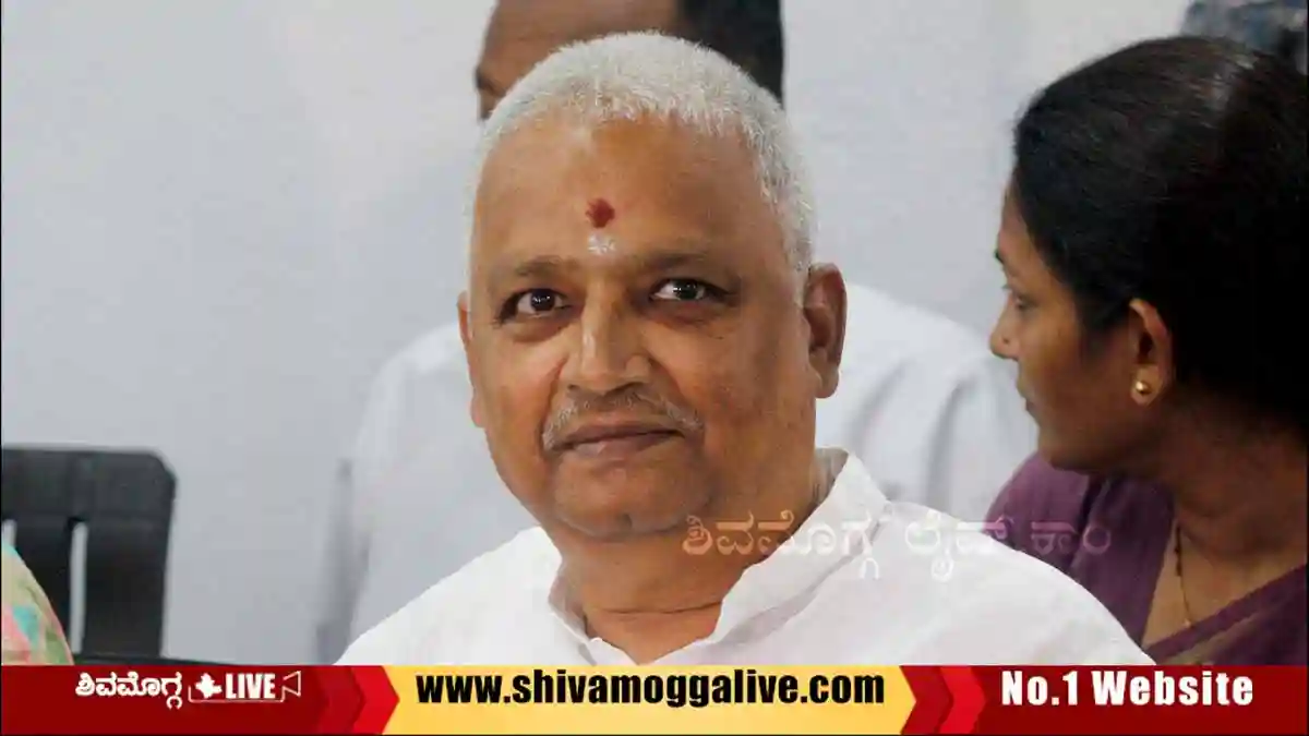 ಸಚಿವರಾಗ್ತಾರಾ ಸಂಗಮೇಶ್ವರ? ನಿಜವಾಗುತ್ತಾ ಅಂದು ನೀಡಿದ್ದ ಭರವಸೆ? 1 ಸಚಿವರಾಗ್ತಾರಾ ಸಂಗಮೇಶ್ವರ? ನಿಜವಾಗುತ್ತಾ ಅಂದು ನೀಡಿದ್ದ ಭರವಸೆ?
