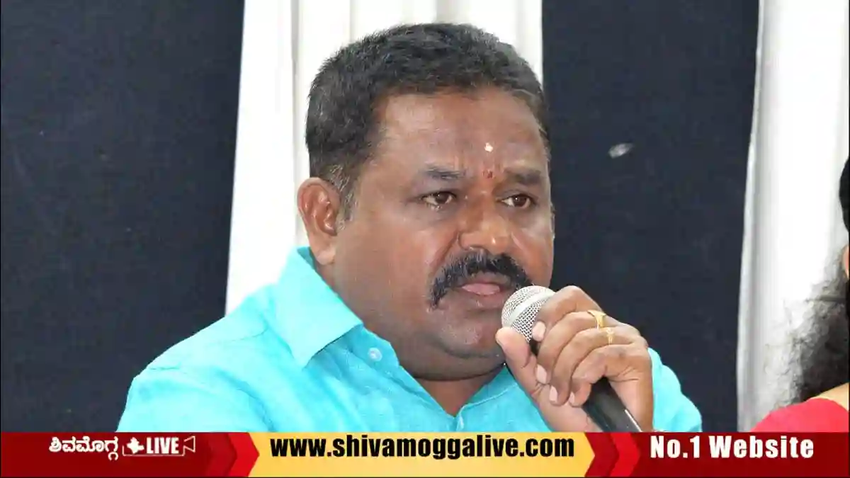 Santhe-Kadur-Vijay-Kumar-Press-meet-in-Shimoga.