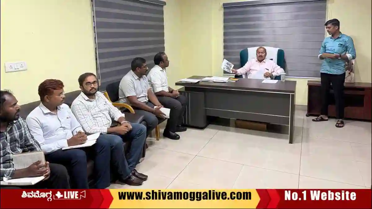 MLA-Channabasappa-meeting-about-Street-Lights-in-Shimoga-city