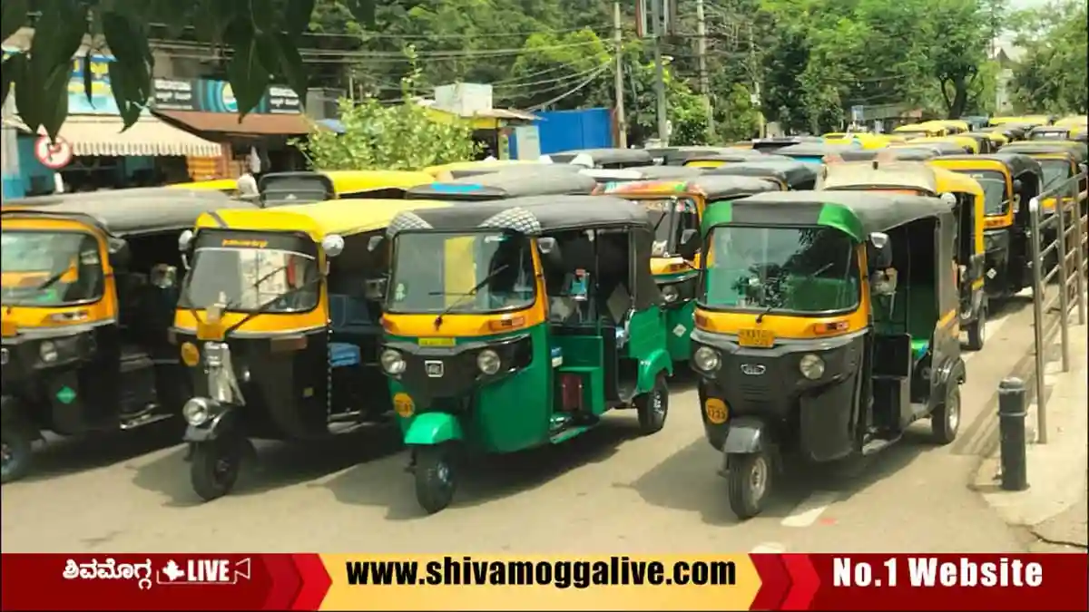Auto-Drivers-protest-in-Shimoga.