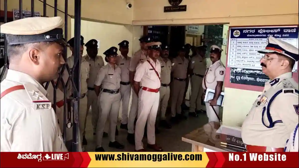 IGP-Ravikanthegowda-visit-Nagara-Police-station-in-Hosanagara-taluk
