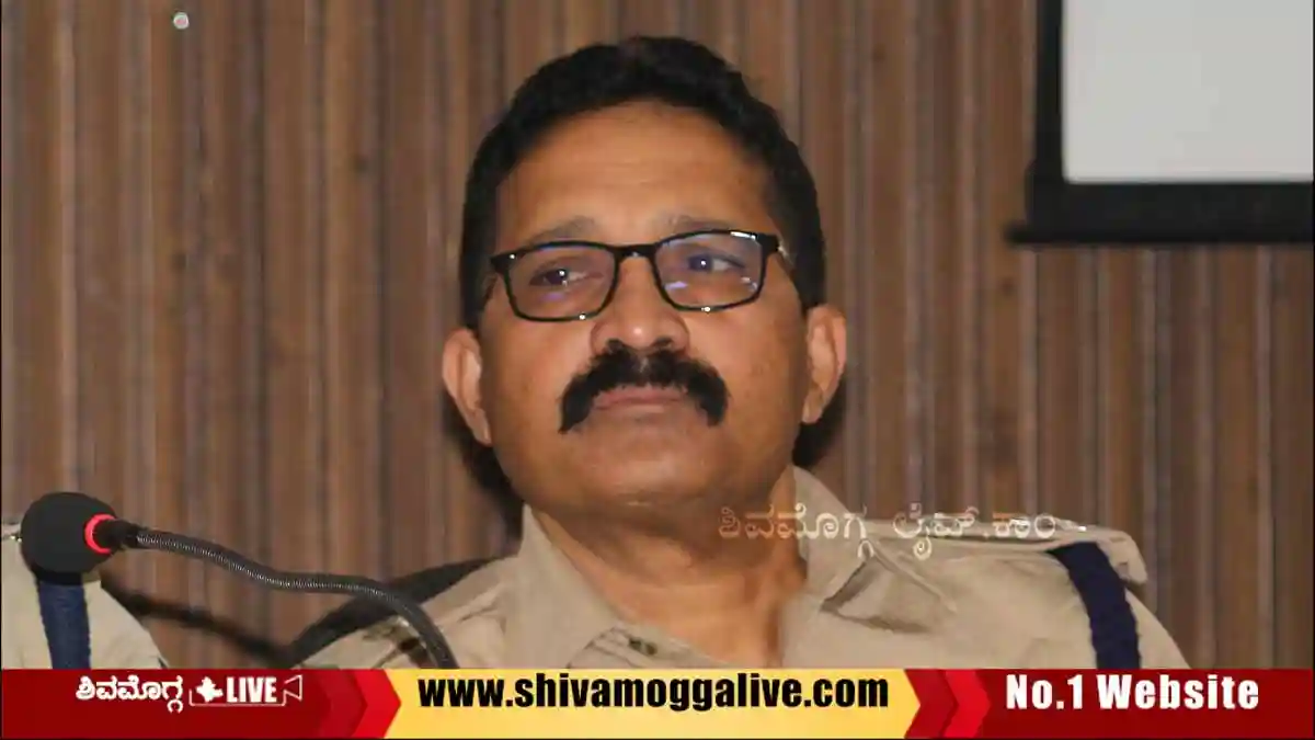 ಶಿವಮೊಗ್ಗದ ಇಬ್ಬರು ಪೊಲೀಸ್ ಅಧಿಕಾರಿಗಳಿಗೆ ಡಿಜಿ ಮತ್ತು ಐಜಿ ಪ್ರಶಂಸಾ ಪದಕ 1 ಶಿವಮೊಗ್ಗದ ಇಬ್ಬರು ಪೊಲೀಸ್ ಅಧಿಕಾರಿಗಳಿಗೆ ಡಿಜಿ ಮತ್ತು ಐಜಿ ಪ್ರಶಂಸಾ ಪದಕ