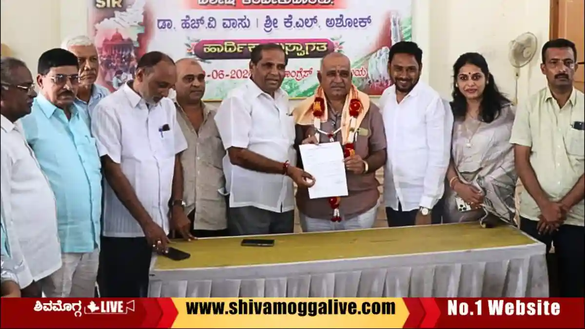 ಎಸ್.ಪಿ.ದಿನೇಶ್ ಕಾಂಗ್ರೆಸ್ಗೆ ಮರುಸರ್ಪಡೆ, ಏನಂದ್ರು ಜಿಲ್ಲಾಧ್ಯಕ್ಷರು? 1 SP-Dinesh-Rejoins-Congress-Party-in-shimoga