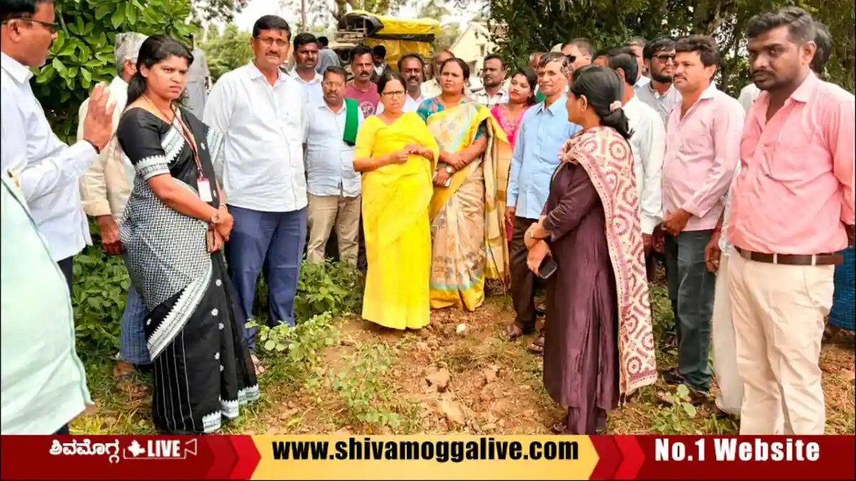 MLA-Sharadha-Puryanaik-visits-various-villages