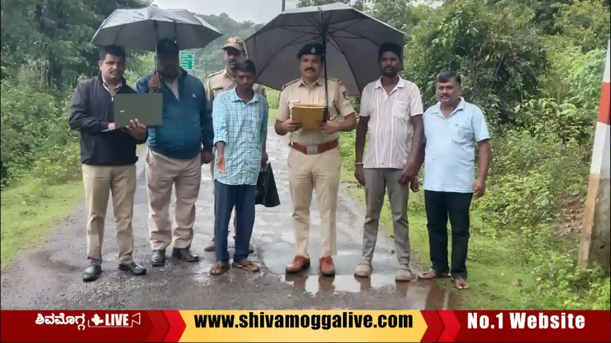 ಚಿನ್ನದ ನಾಣ್ಯಗಳು, ಆನಂದಪುರದಲ್ಲಿ ಹರಪನಹಳ್ಳಿಯ ವ್ಯಕ್ತಿ ಅರೆಸ್ಟ್, ಲಕ್ಷ ಲಕ್ಷ ಹಣ ವಶಕ್ಕೆ, ಏನಿದು ಕೇಸ್? 1 Anandapura-police-arrest-one-person-in-fake-gold-coins-scam