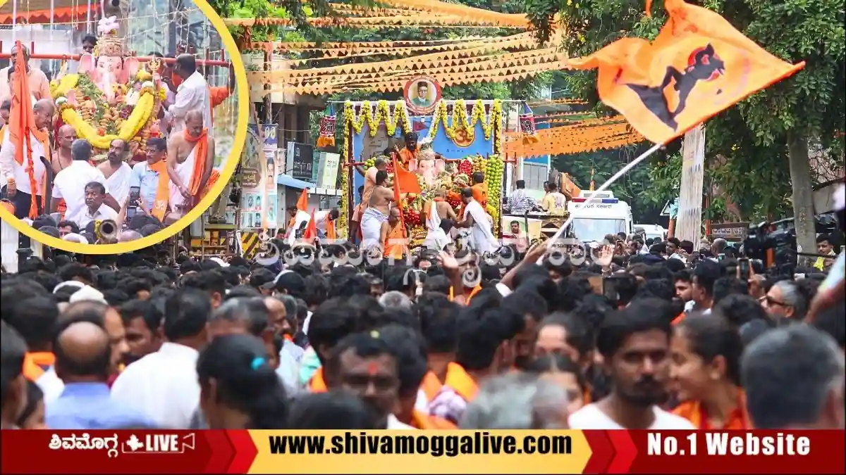 ಹಿಂದೂ ಮಹಾಸಭಾ ಗಣಪತಿ ಅದ್ಧೂರಿ ಮೆರವಣಿಗೆ ಆರಂಭ, ಹೇಗಿದೆ ಉತ್ಸವ? 1 ಹಿಂದೂ ಮಹಾಸಭಾ ಗಣಪತಿ ಅದ್ಧೂರಿ ಮೆರವಣಿಗೆ ಆರಂಭ, ಹೇಗಿದೆ ಉತ್ಸವ?