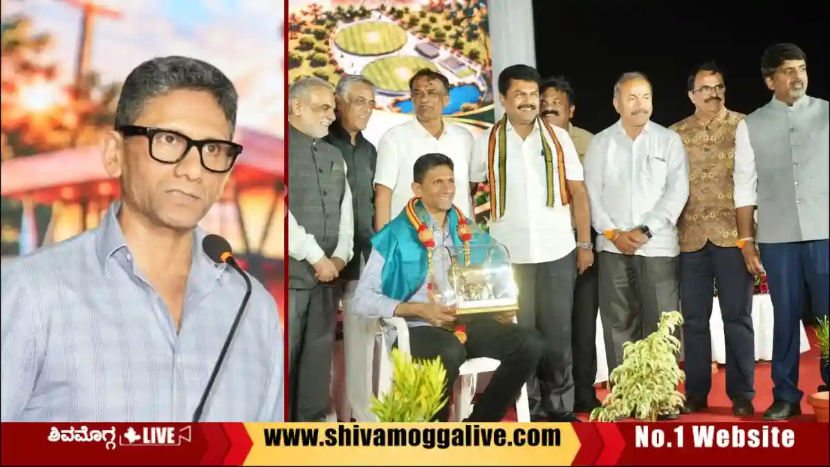 KSCA-President-Venkatesh-Prasad-visits-Shivamogga-Stadium
