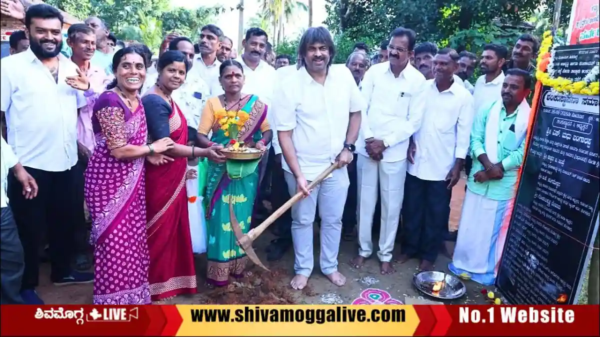 Minister-Madhu-Bangarappa-foundation-stone-for-road-work-at-soraba