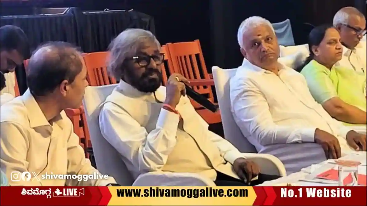 RDPR-Minister-Eshwar-Khandre-Meeting-in-Shivamogga-Ambedkar-Bhavana